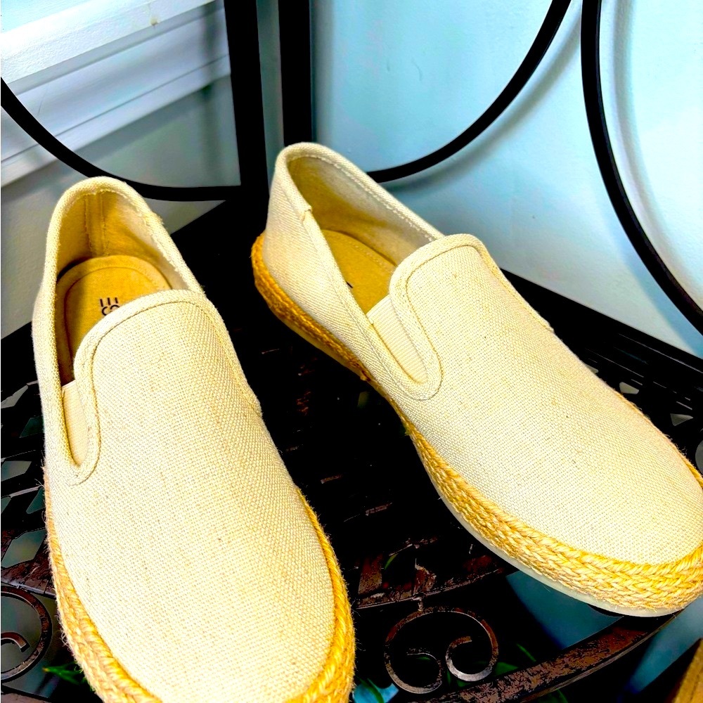 Esprit Cream Loafers Slip-Ons for Effortless Style